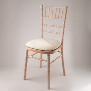 Location chaise en bambou cérusée