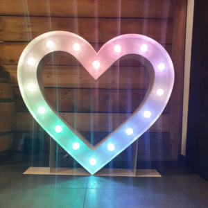 Location Grand symbole "Coeur" lumineux-H1m -Multicolore RGB