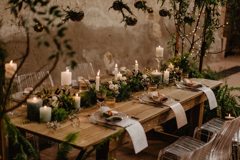 Location table en bois héritage Location table en bois héritage