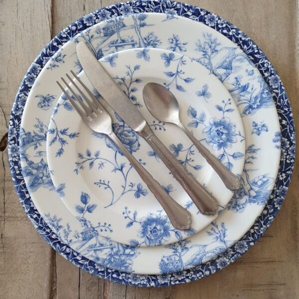TOUTES LES ASSIETTES VICTORIA